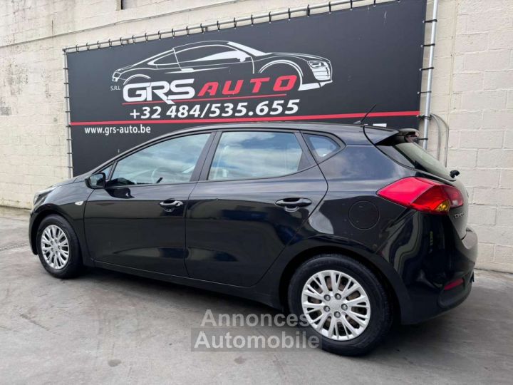 Kia Cee'd Ceed / 1.4 CRDi Easy 1ER PROP.-CLIM.-garantie 12 mois - 4