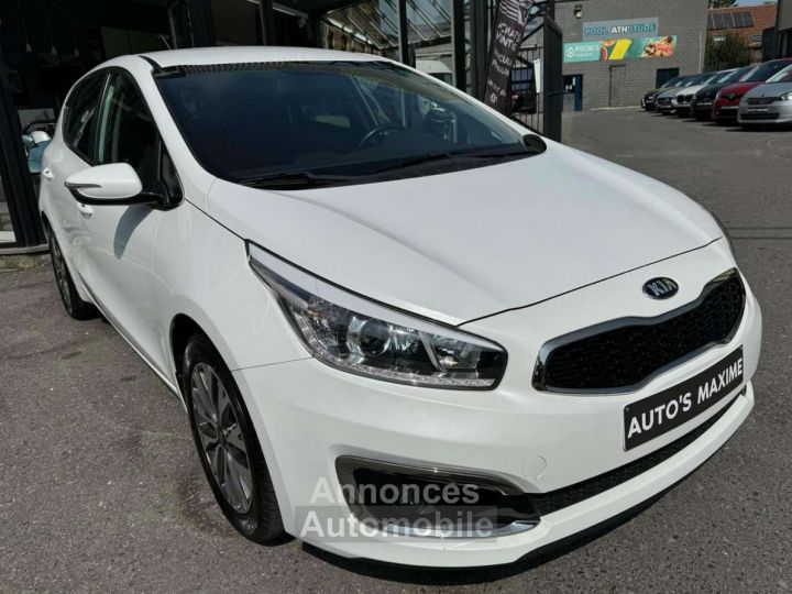 Kia Cee'd Ceed / 1.4i Caméra Navigation Euro 6b Garantie - 4