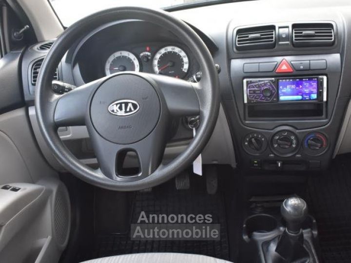 Kia Picanto 1.0 - 8