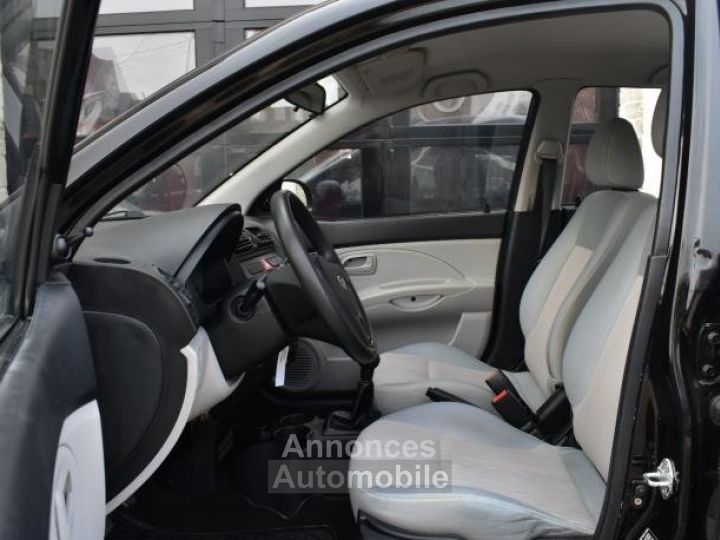 Kia Picanto 1.0 - 11