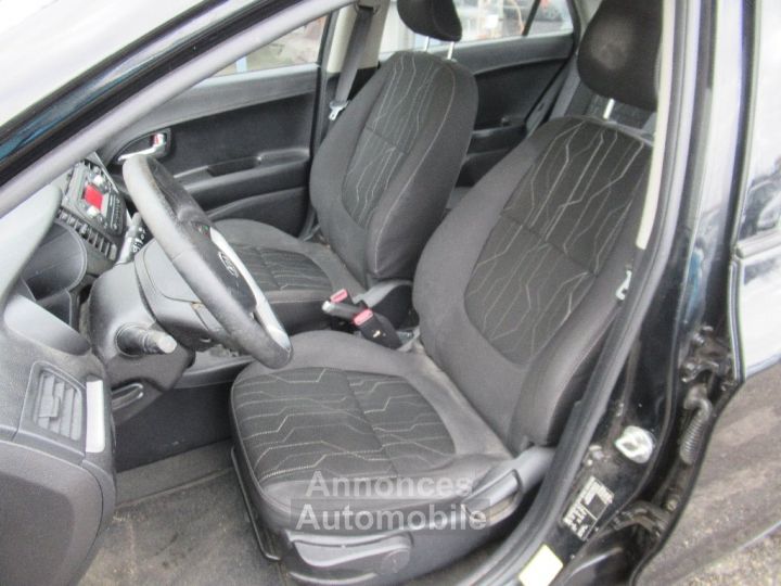 Kia Picanto 1.0L 69 ch Active - 8