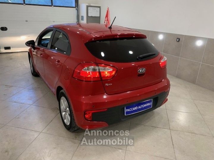 Kia Rio IV 1.2 ESSENCE URBAN CHIC 5PORTES - 2