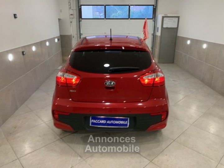 Kia Rio IV 1.2 ESSENCE URBAN CHIC 5PORTES - 6