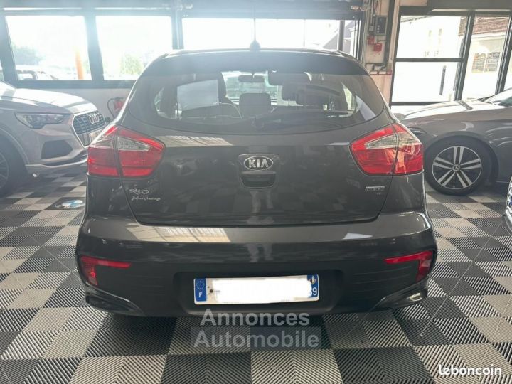 Kia Rio Origins - 7