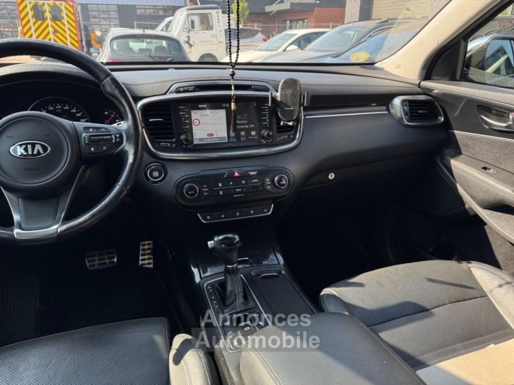 Kia Sorento 2.2 CRDI 200 ch ISG 4x4 7pl Ultimate A - 12