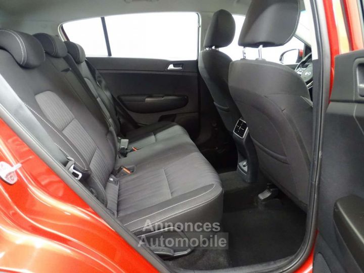 Kia Sportage 1.6i More - 10