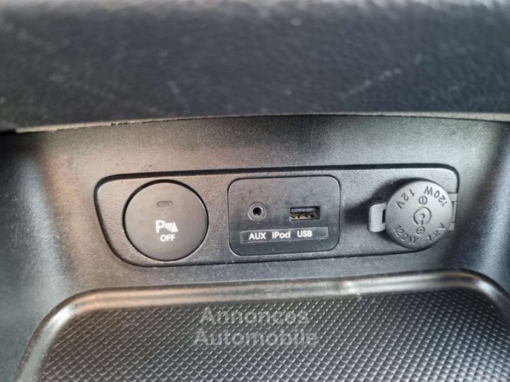 Kia Sportage 1.7 CRDi 2WD Access CARNET CLIM USB GARANTIE - 14