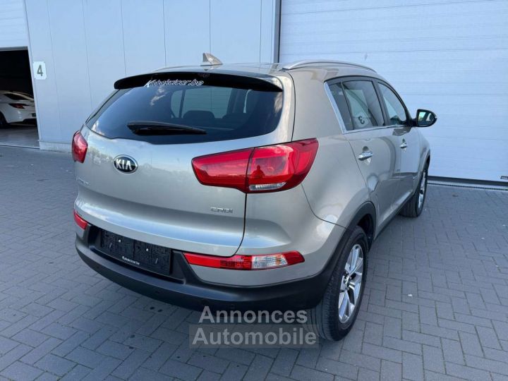 Kia Sportage 1.7 CRDi 2WD Lounge ISG CAMERA, CLIM GARANTIE - 6