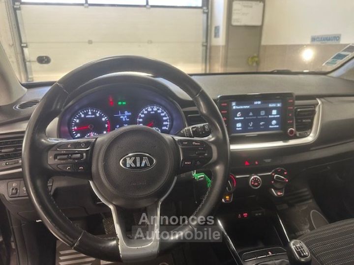 Kia Stonic 1.0 T-GDI 100CV Crit air 1 - 6