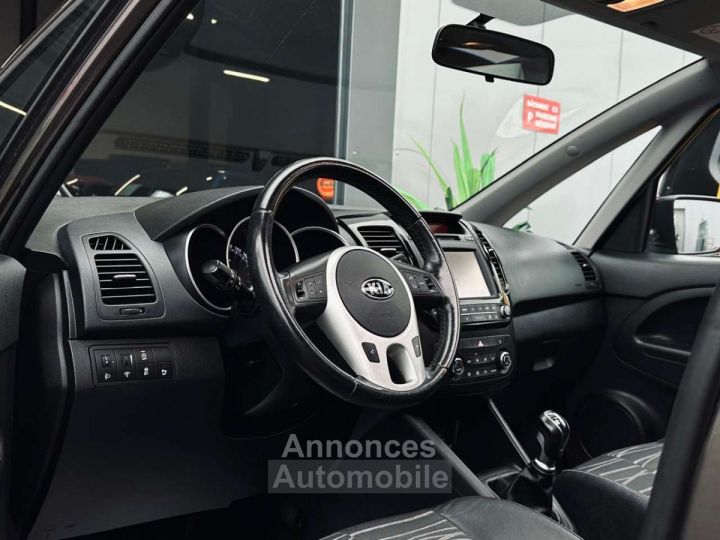 Kia Venga 1.4 ESSENCE TOIT OUVRANT GPS CAMERA CLIM - 10