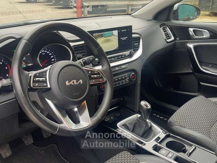 Kia XCeed 1.6 CRDi MHEV - 8