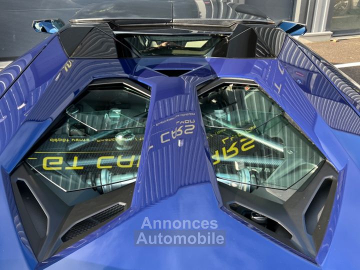 Lamborghini Aventador Lamborghini Aventador Roadster - crédit 2700 euros par mois - kit extérieur DMC - échappement Capristo - 11
