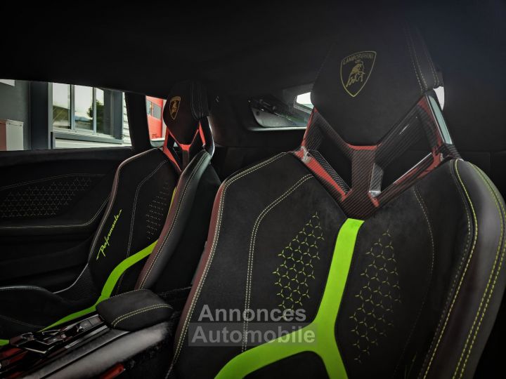 Lamborghini Huracan Performante - 14