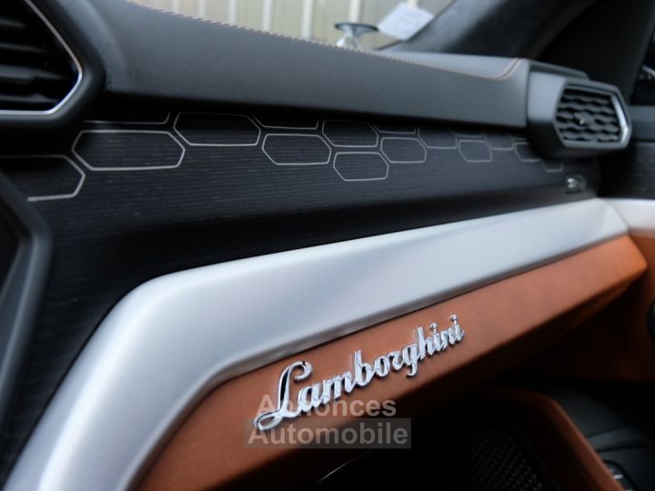 Lamborghini Urus - 21