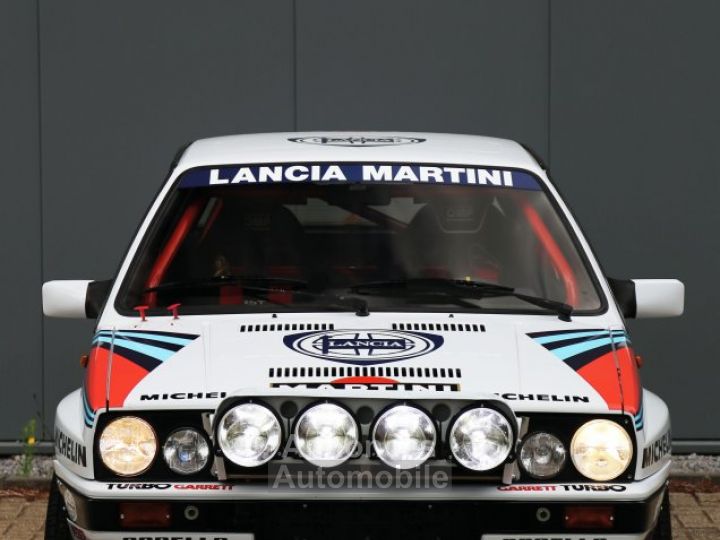 Lancia Delta Integrale 8V Group N 2.0L 4 cylinder turbo producing 226 bhp and 380 nm of torque - 2