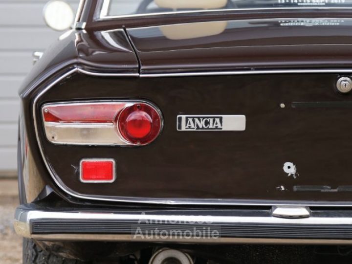 Lancia Fulvia S3 1.3S 1.3L 4 cylinder engine producing 90 bhp - 27