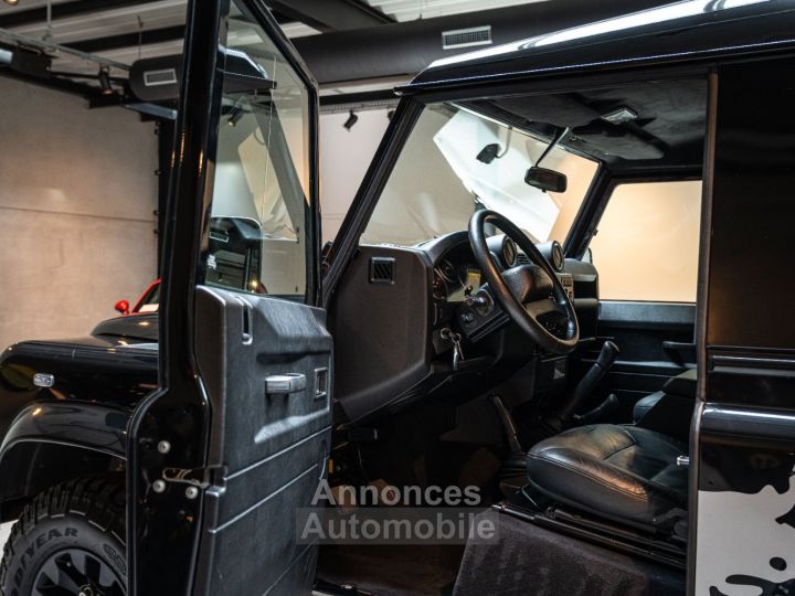 Land Rover 90/110 Defender 90 2.2 Turbo - Eastnor Edition - 32