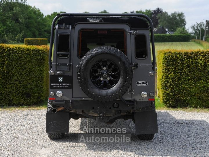 Land Rover Defender 110 - 6