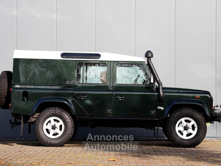 Land Rover Defender 110 5 door 2495cc 4 cilinder 122 bhp TD5 - 8