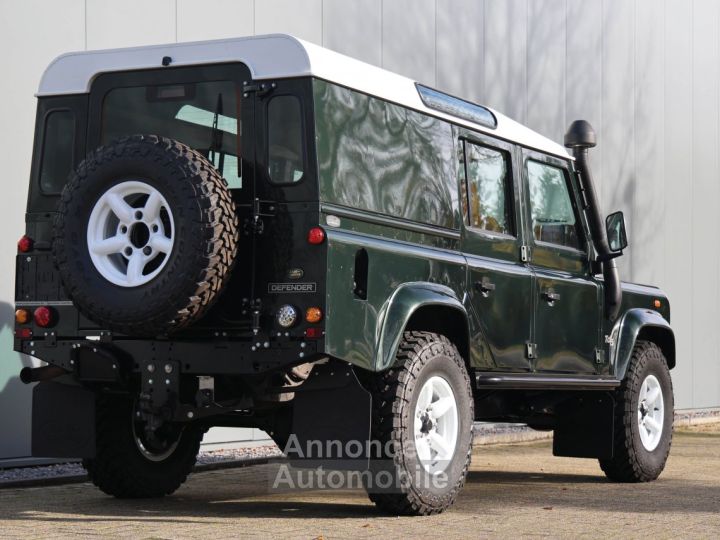 Land Rover Defender 110 5 door 2495cc 4 cilinder 122 bhp TD5 - 9