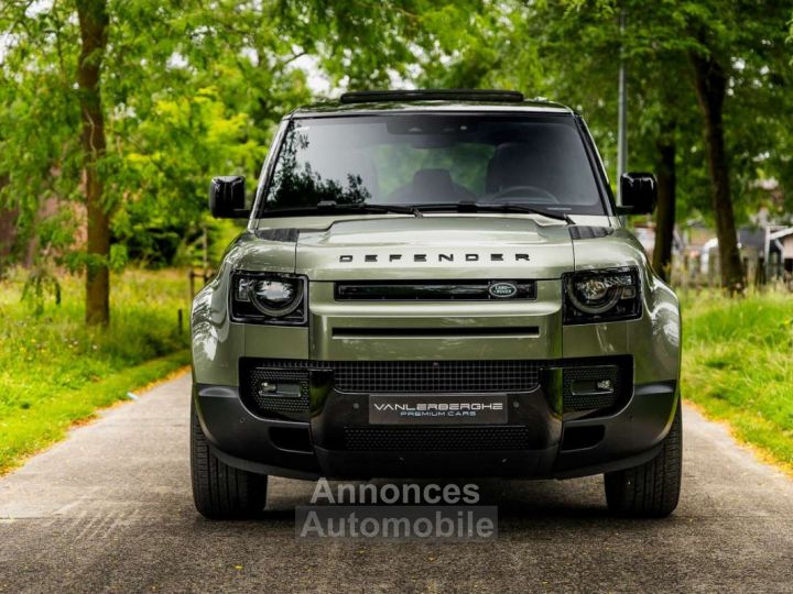 Land Rover Defender 110 D250 - 2