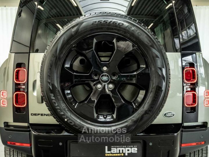 Land Rover Defender 110 D250 SE Trekhaak Panodak Black Pack 360° - 51