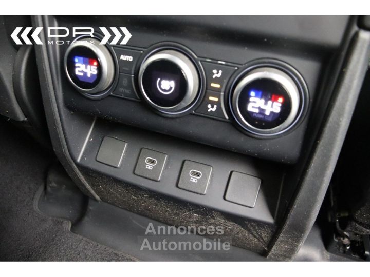 Land Rover Defender 110 SE - 3.0 D200 4WD MHEV NAVIGATIE LEDER PANODAK 7 PLAATSEN - 40