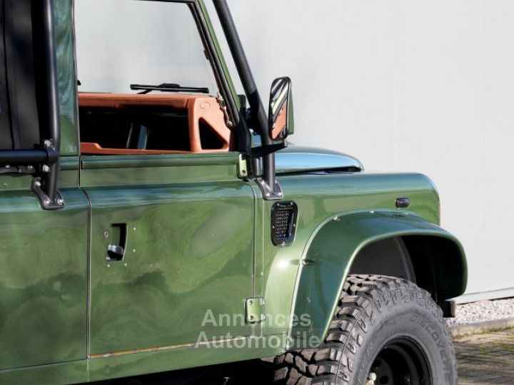 Land Rover Defender 110 V8 Miyo Nomad 3.5L V8 producing 200 bhp with injection - 9