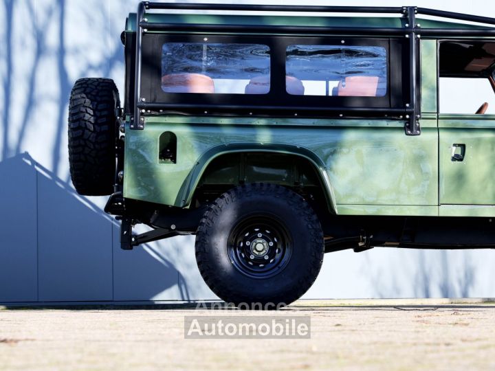 Land Rover Defender 110 V8 Miyo Nomad 3.5L V8 producing 200 bhp with injection - 16