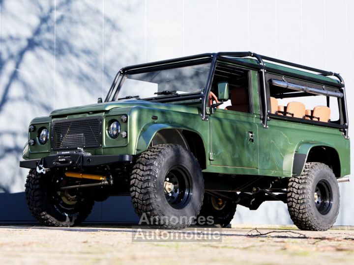 Land Rover Defender 110 V8 Miyo Nomad 3.5L V8 producing 200 bhp with injection - 30