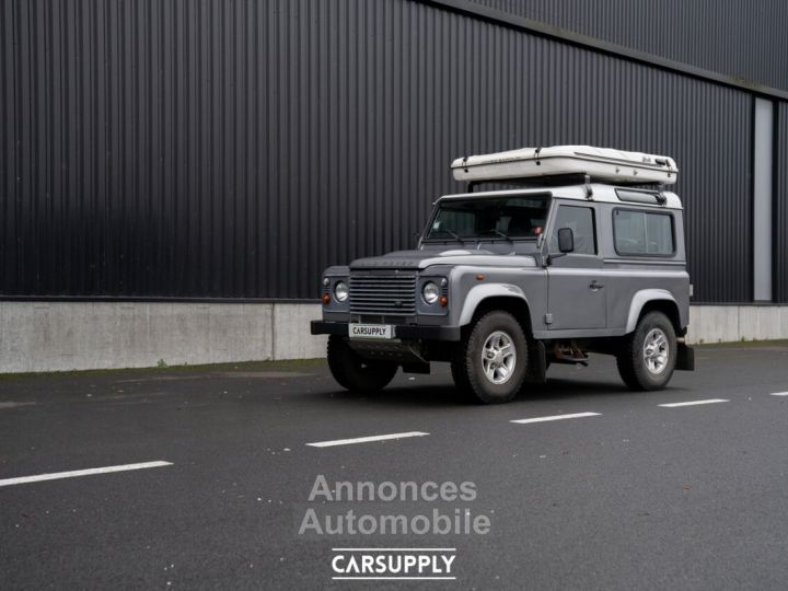 Land Rover Defender 2.2 Turbo - 1st owner - Full JLR Service history - 3