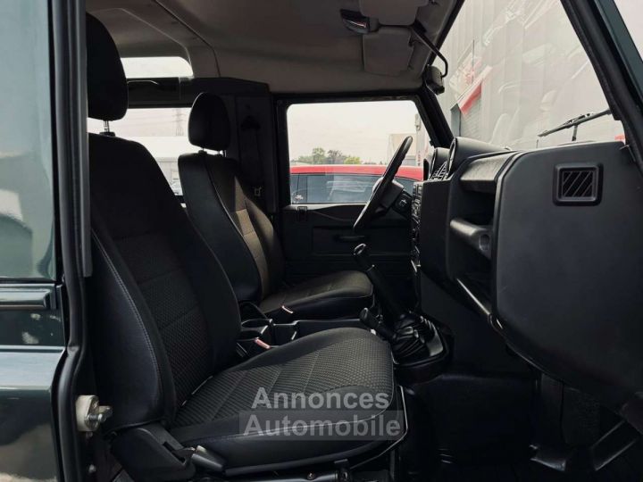 Land Rover Defender 2.4D  - 11