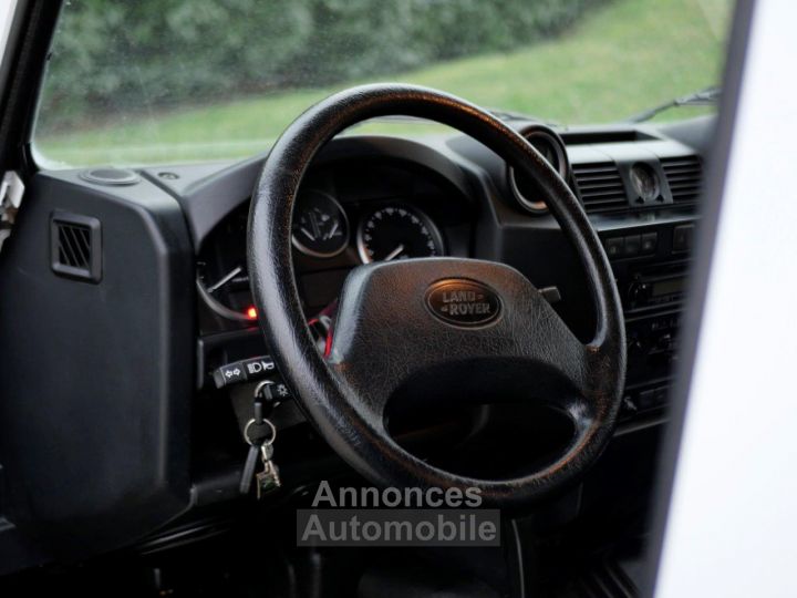 Land Rover Defender 90 2.4 TD4 S 2 places ctte - Kit réhuasse - Treuil - Pack LED - Attelage - Première main - 10