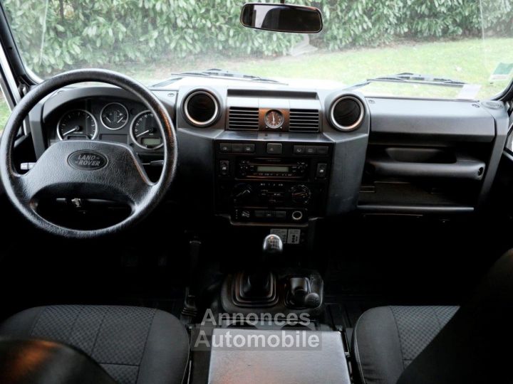 Land Rover Defender 90 2.4 TD4 S 2 places ctte - Kit réhuasse - Treuil - Pack LED - Attelage - Première main - 12