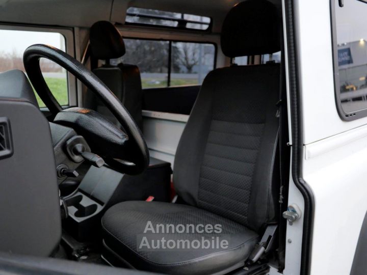 Land Rover Defender 90 2.4 TD4 S 2 places ctte - Kit réhuasse - Treuil - Pack LED - Attelage - Première main - 25
