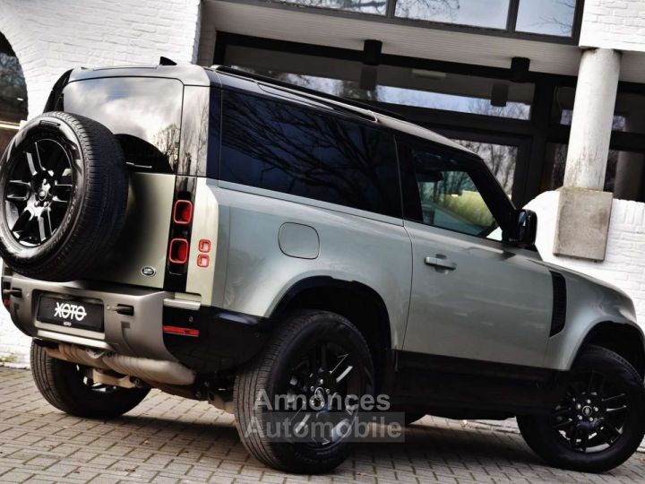 Land Rover Defender 90 3.0 D200 X-DYNAMIC S - 8