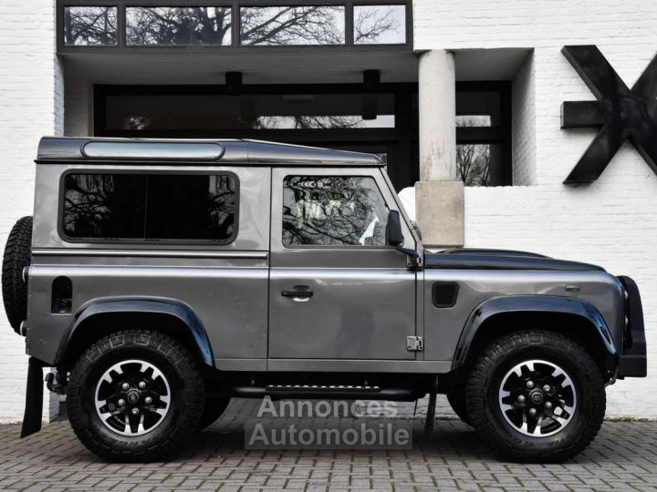 Land Rover Defender 90 ADVENTURE EDITION - 3