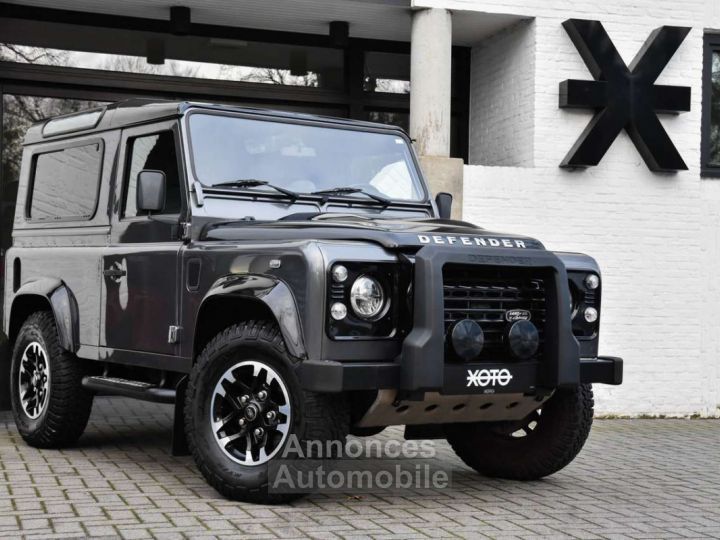 Land Rover Defender 90 ADVENTURE EDITION - 17