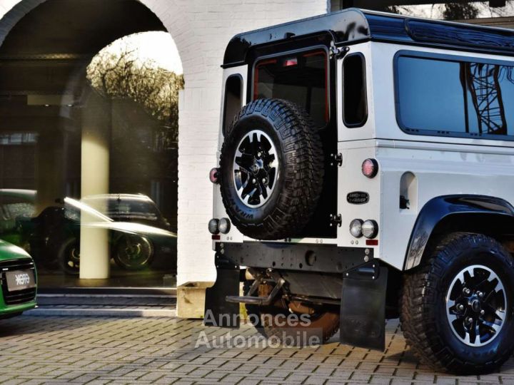 Land Rover Defender 90 ADVENTURE EDITION - 16