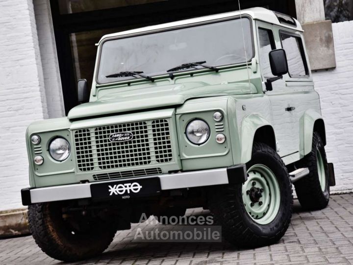 Land Rover Defender 90 HERITAGE LIMITED EDITION - 1