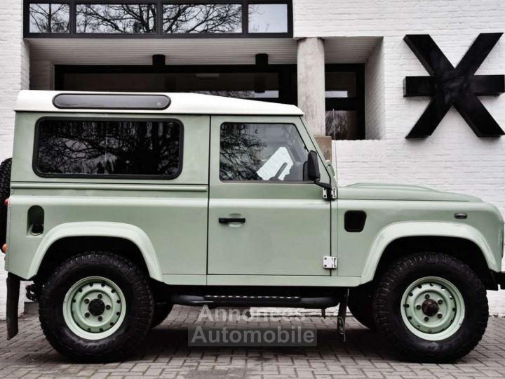 Land Rover Defender 90 HERITAGE LIMITED EDITION - 3