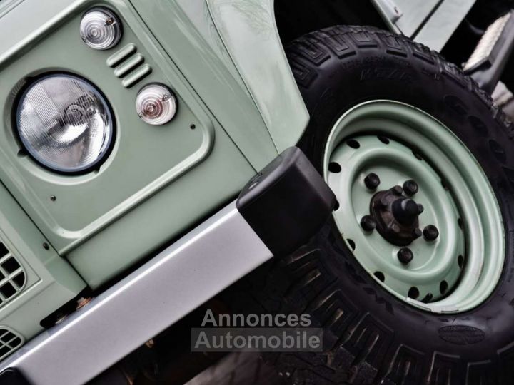 Land Rover Defender 90 HERITAGE LIMITED EDITION - 7