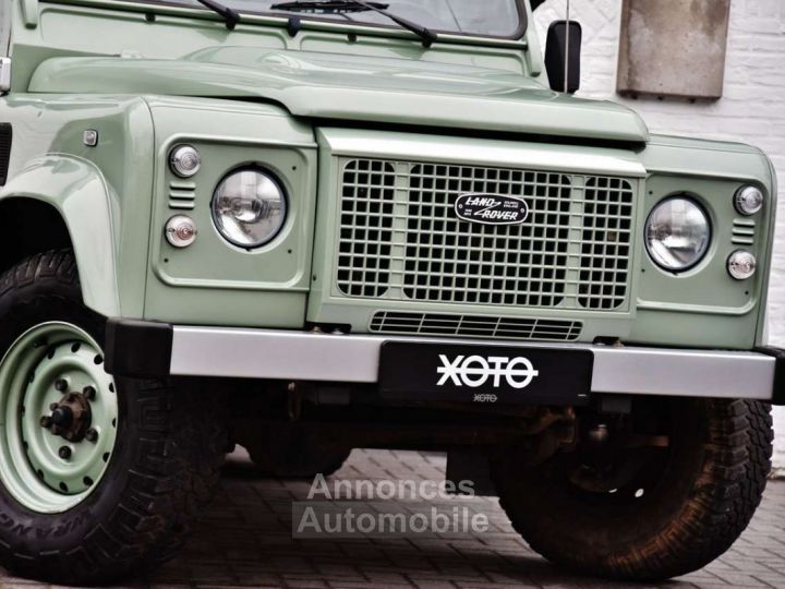 Land Rover Defender 90 HERITAGE LIMITED EDITION - 10