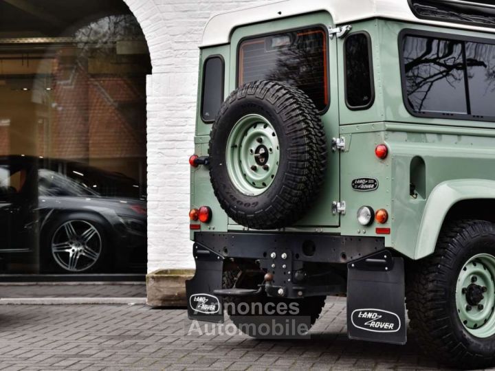 Land Rover Defender 90 HERITAGE LIMITED EDITION - 16