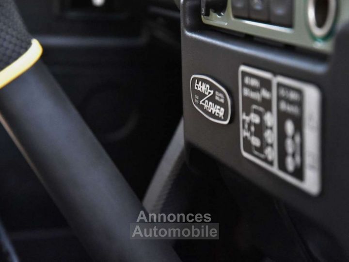 Land Rover Defender 90 HERITAGE LIMITED EDITION - 25