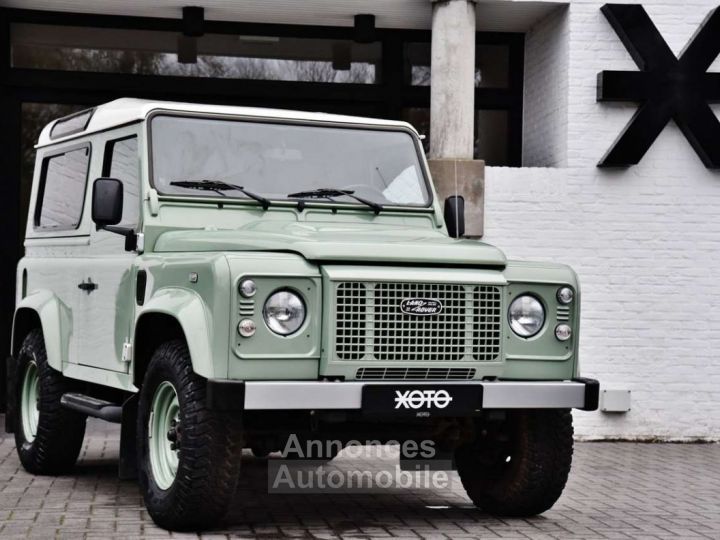 Land Rover Defender 90 HERITAGE LIMITED EDITION - 28