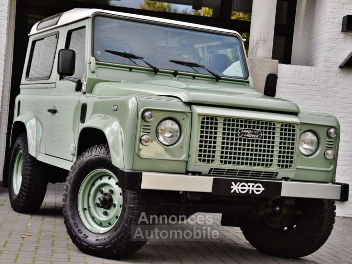 Land Rover Defender 90 HERITAGE LIMITED EDITION - 2