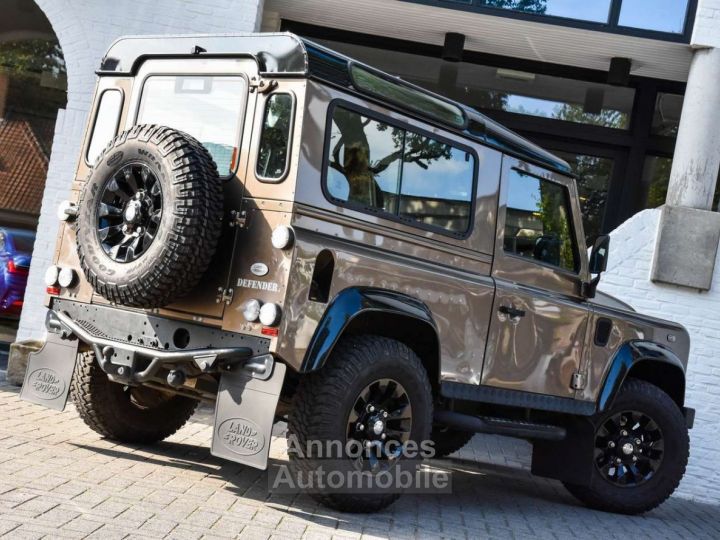 Land Rover Defender 90 LIMITED EXCLUSIVE EDITION - 8