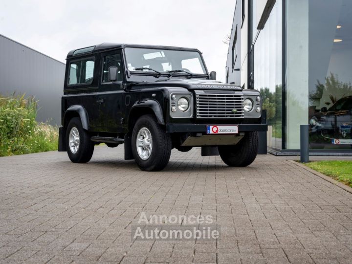 Land Rover Defender 90 TD4 SE - 1