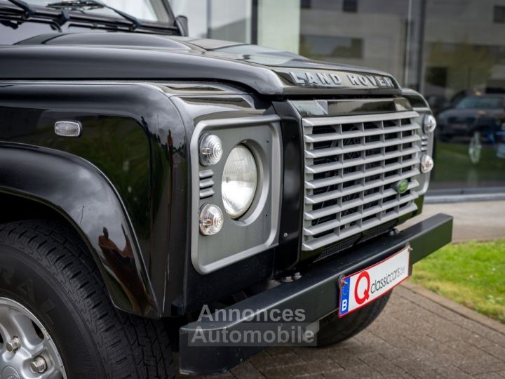 Land Rover Defender 90 TD4 SE - 22